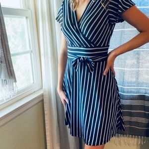 4/$20 Sale.                                     Adorable Vintage Style Dress